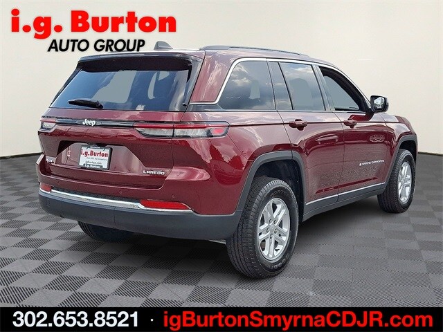 2025 Jeep Grand Cherokee Laredo photo 4