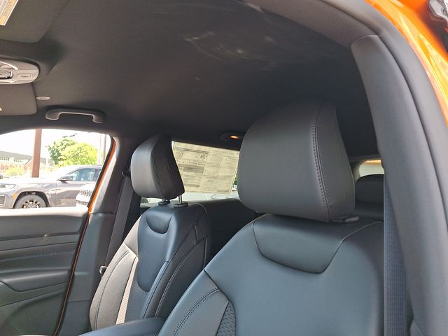 2026 Jeep Compass Latitude Altitude - Photo 11