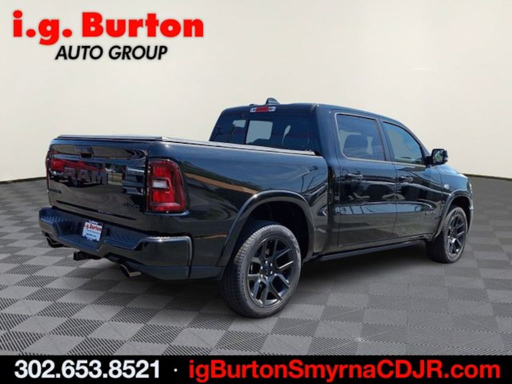 New 2026 Ram 1500 LARAMIE CREW CAB 4X4 5'7 BOX Pickup