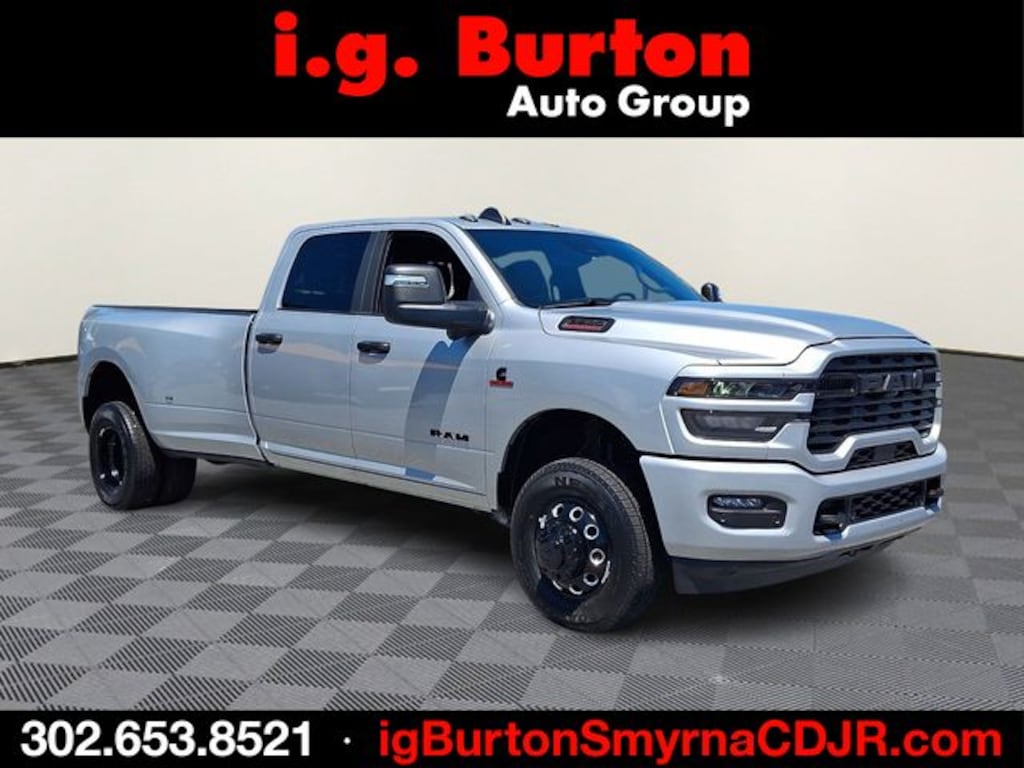 New 2026 Ram 3500 BIG HORN CREW CAB 4X4 8' BOX Pickup