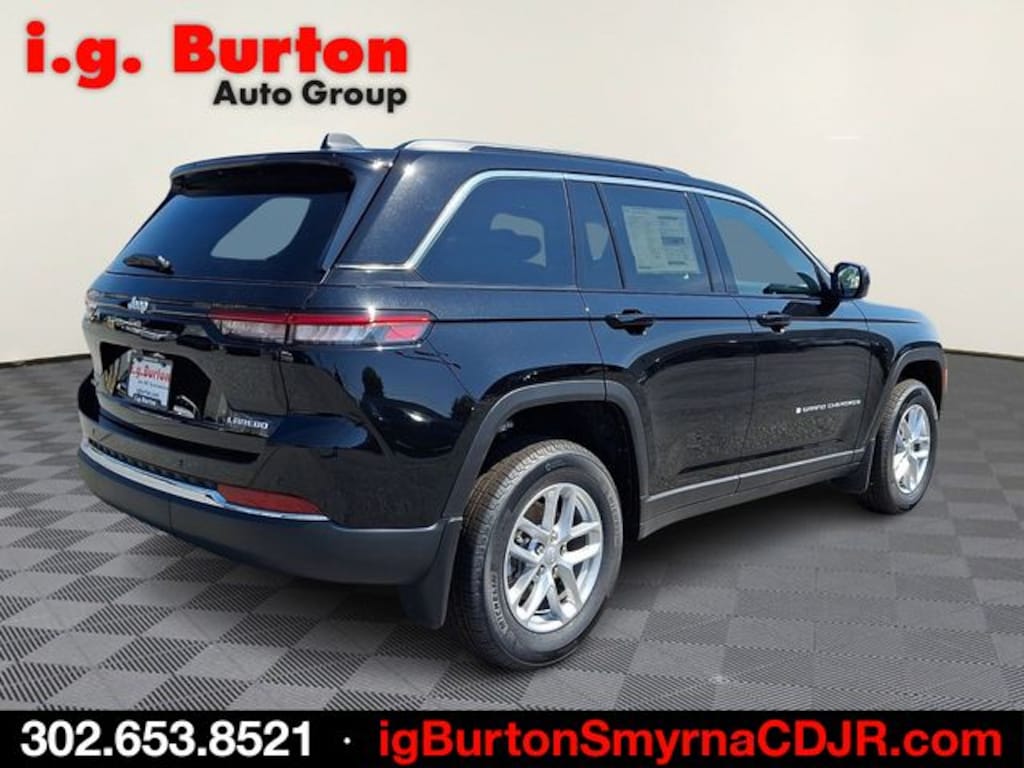 New 2026 Jeep Grand Cherokee LAREDO 4X4 Sport Utility