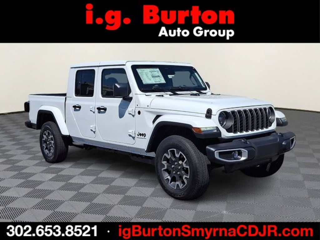 New 2026 Jeep Gladiator SAHARA 4X4 Pickup