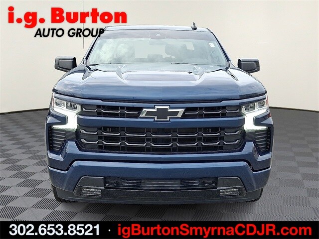 2022 Chevrolet Silverado 1500 RST photo 2