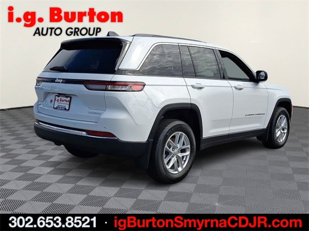 New 2025 Jeep Grand Cherokee LAREDO X 4X4 Sport Utility