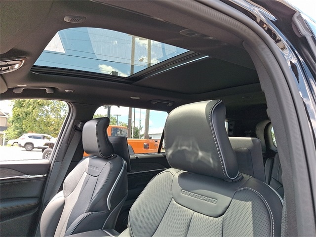 2025 Jeep Grand Cherokee L Overland - Photo 10