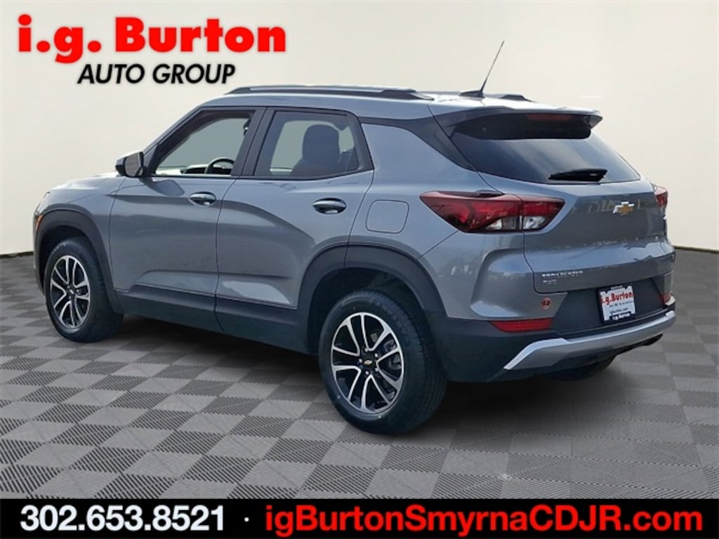 Used 2025 Chevrolet Trailblazer LT SUV