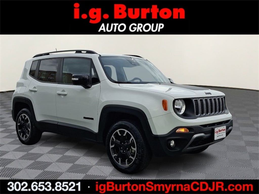 Used 2023 Jeep Renegade Latitude SUV