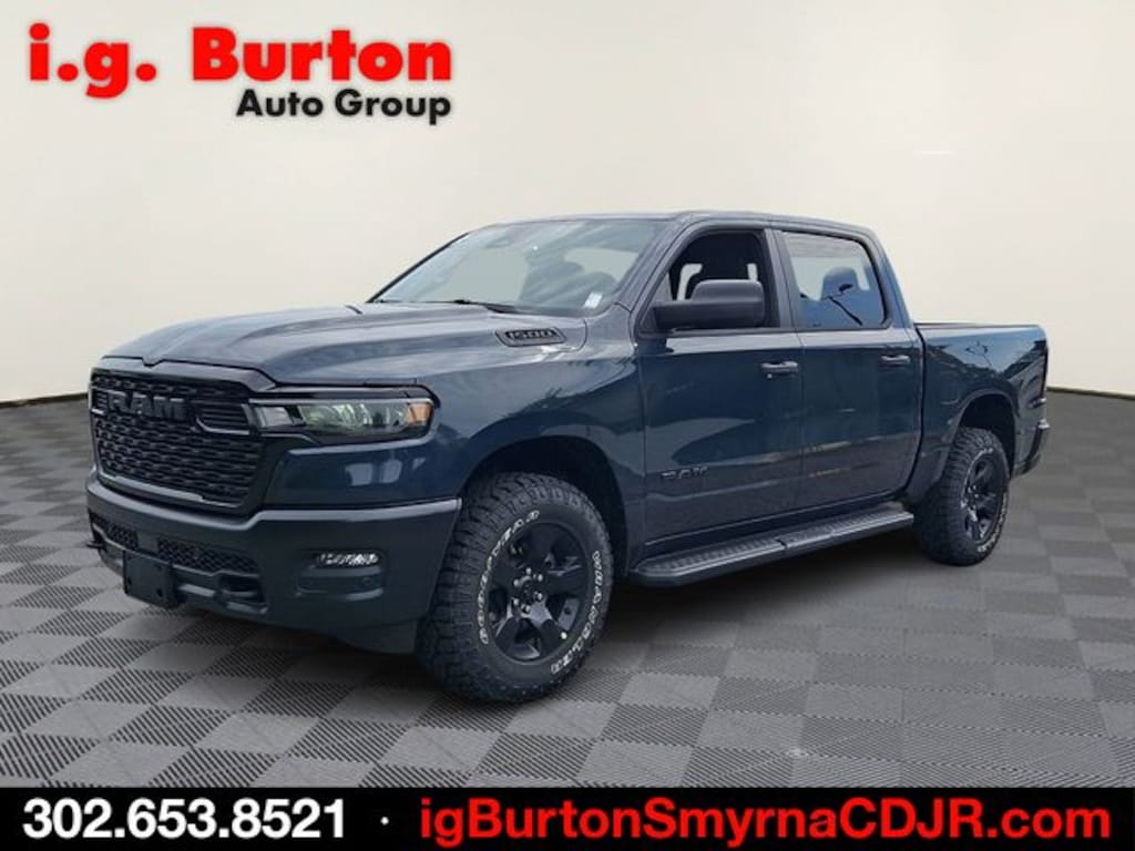 New 2026 Ram 1500 WARLOCK CREW CAB 4X4 5'7 BOX Pickup