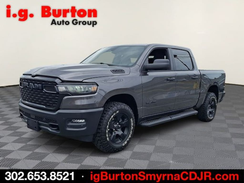 New 2026 Ram 1500 WARLOCK CREW CAB 4X4 5'7 BOX Pickup
