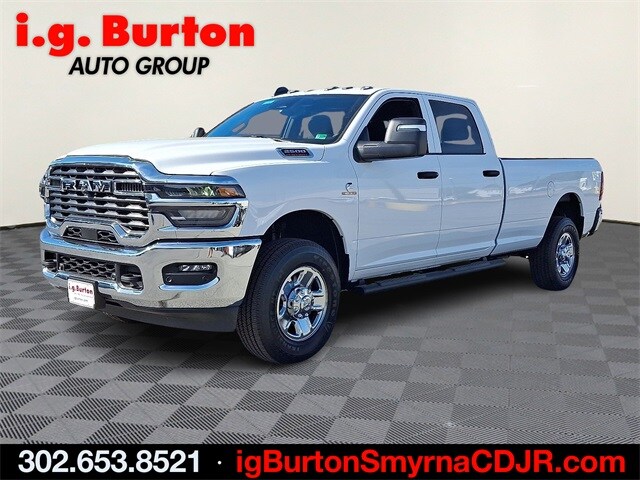 2025 Ram 2500 Tradesman photo 2