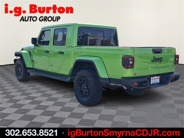 2025 Jeep Gladiator Sport photo 3