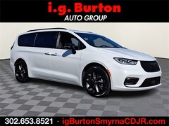 2026 Chrysler Pacifica LIMITED Passenger Van