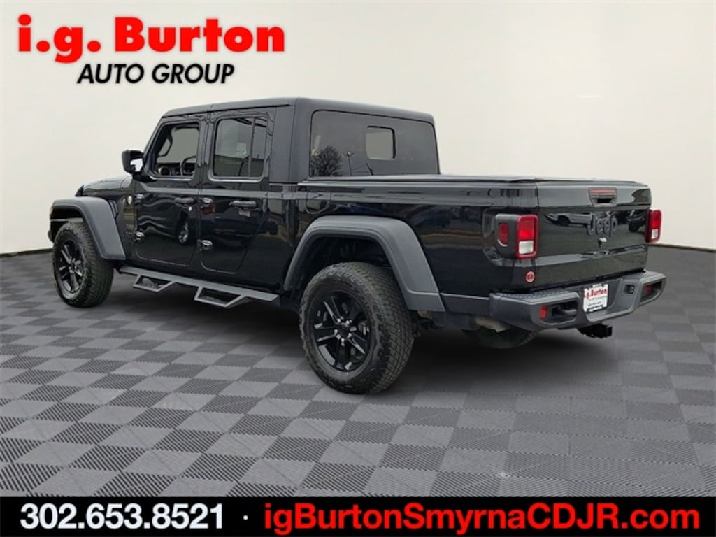 Used 2020 Jeep Gladiator Sport Truck Crew Cab