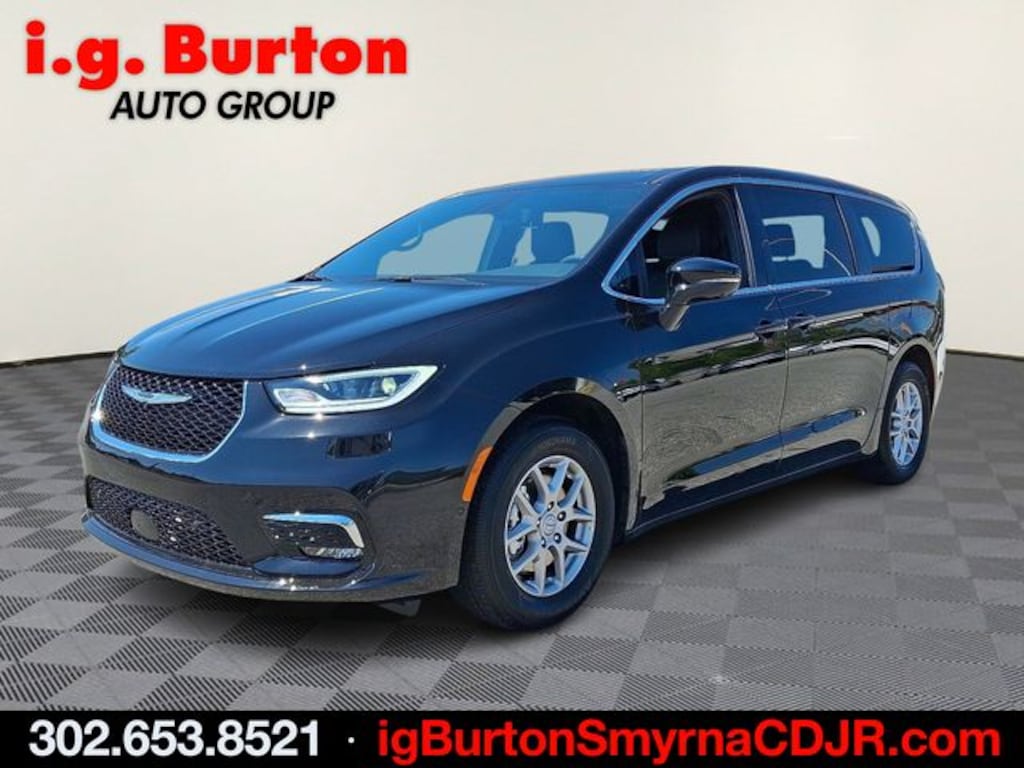 New 2026 Chrysler Pacifica SELECT Passenger Van