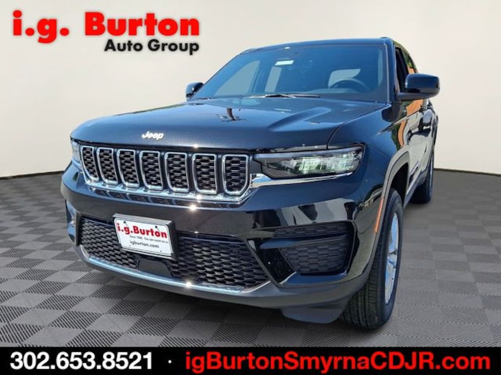 New 2026 Jeep Grand Cherokee LAREDO 4X4 Sport Utility