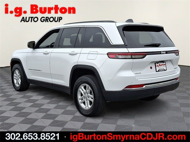 2024 Jeep Grand Cherokee Laredo photo 4