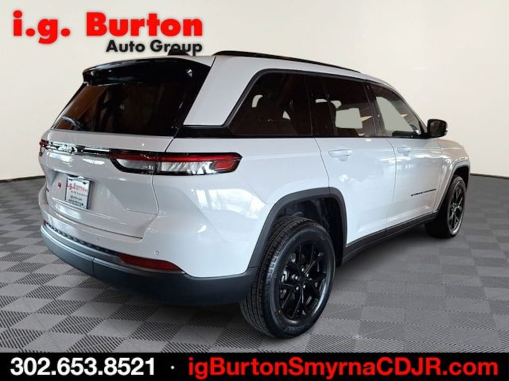 New 2026 Jeep Grand Cherokee LAREDO ALTITUDE 4X4 Sport Utility