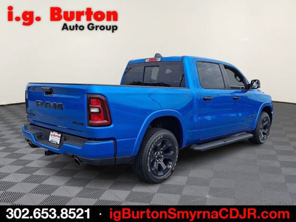 New 2026 Ram 1500 BIG HORN CREW CAB 4X4 5'7 BOX Pickup