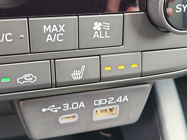 2026 Subaru Outback Limited - Photo 16