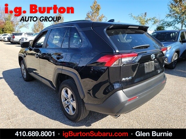 2024 Toyota RAV4 XLE photo 2