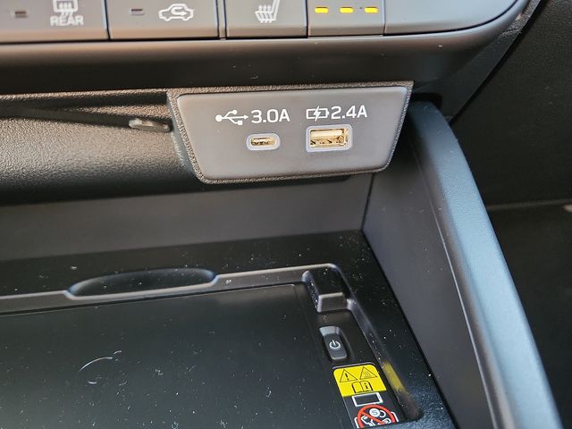 2026 Subaru Outback Limited - Photo 17