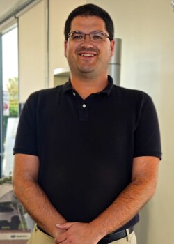 Staff member Donald Walston from af5ef6bcd904