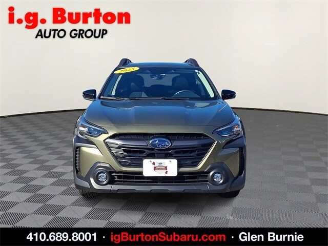 2025 Subaru Outback Premium photo 2