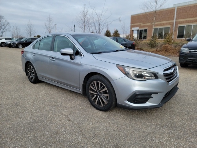 2018 Subaru Legacy Premium's photo