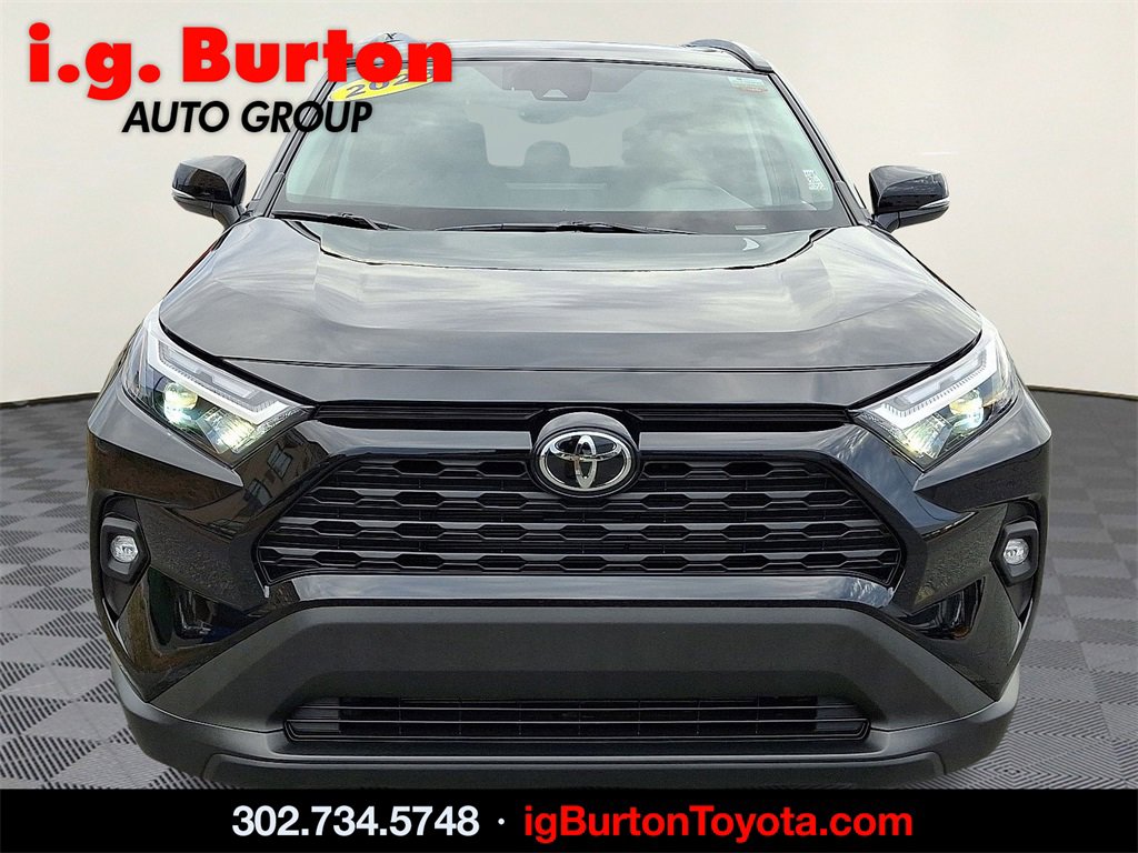 2023 Toyota RAV4 XLE Premium photo 2