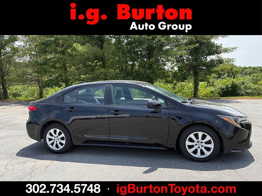 Used 2024 Toyota Corolla LE Sedan