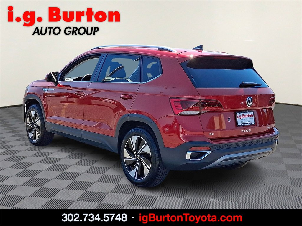 2024 Volkswagen Taos SE photo 3
