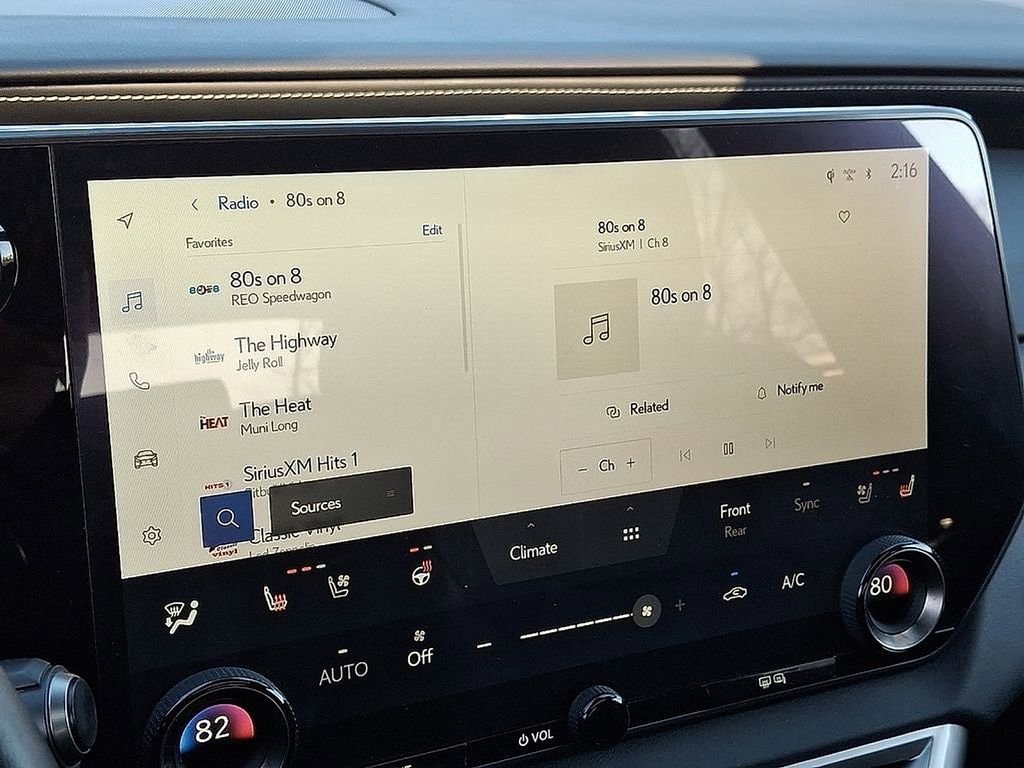 2023 Lexus RX 350 - Photo 17