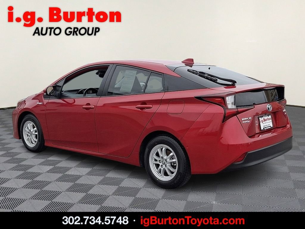 Certified 2021 Toyota Prius LE Hatchback
