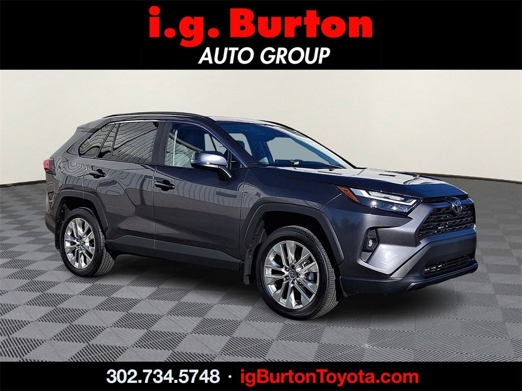 2025 Toyota RAV4 XLE Premium's photo