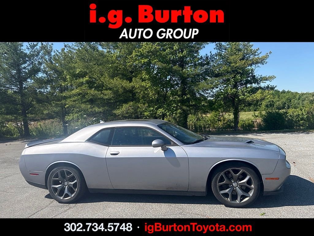 2015 Dodge Challenger SXT