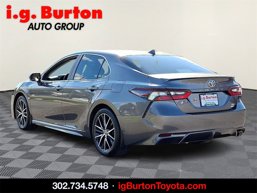 2024 Toyota Camry SE photo 4