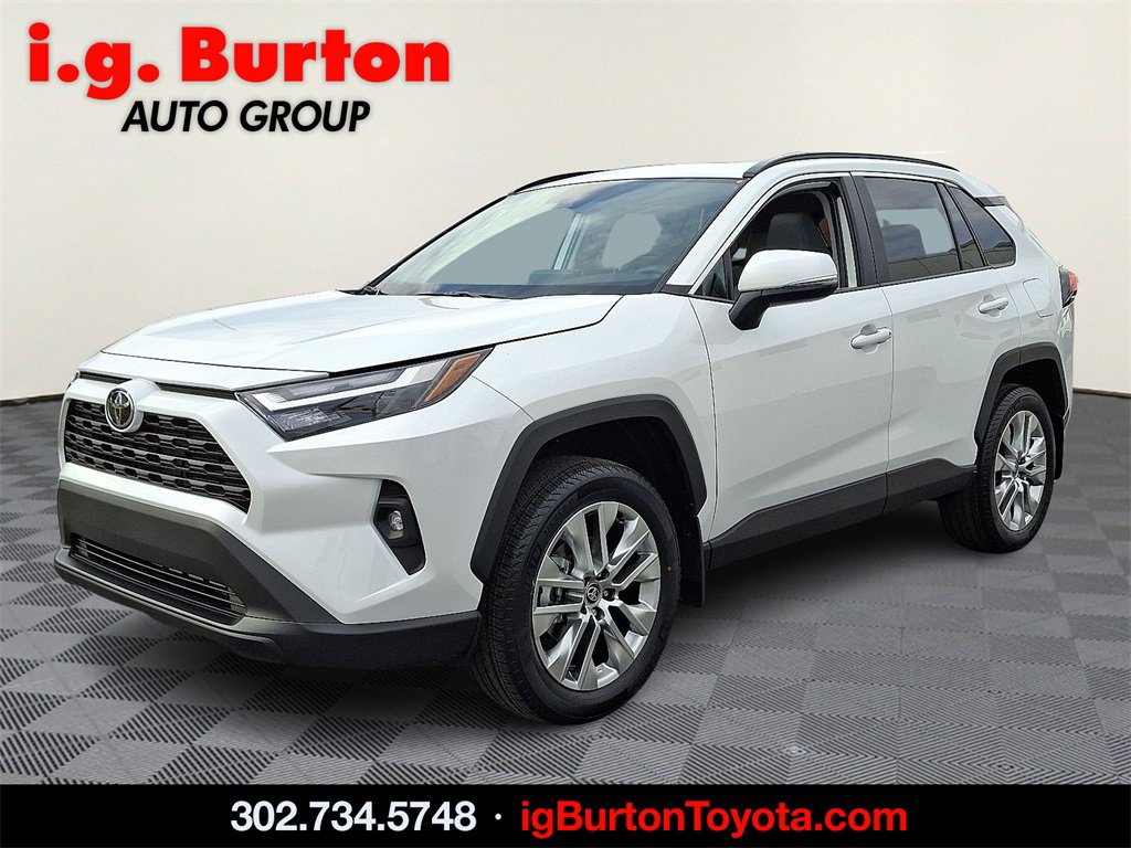 2025 Toyota RAV4 XLE Premium photo 2