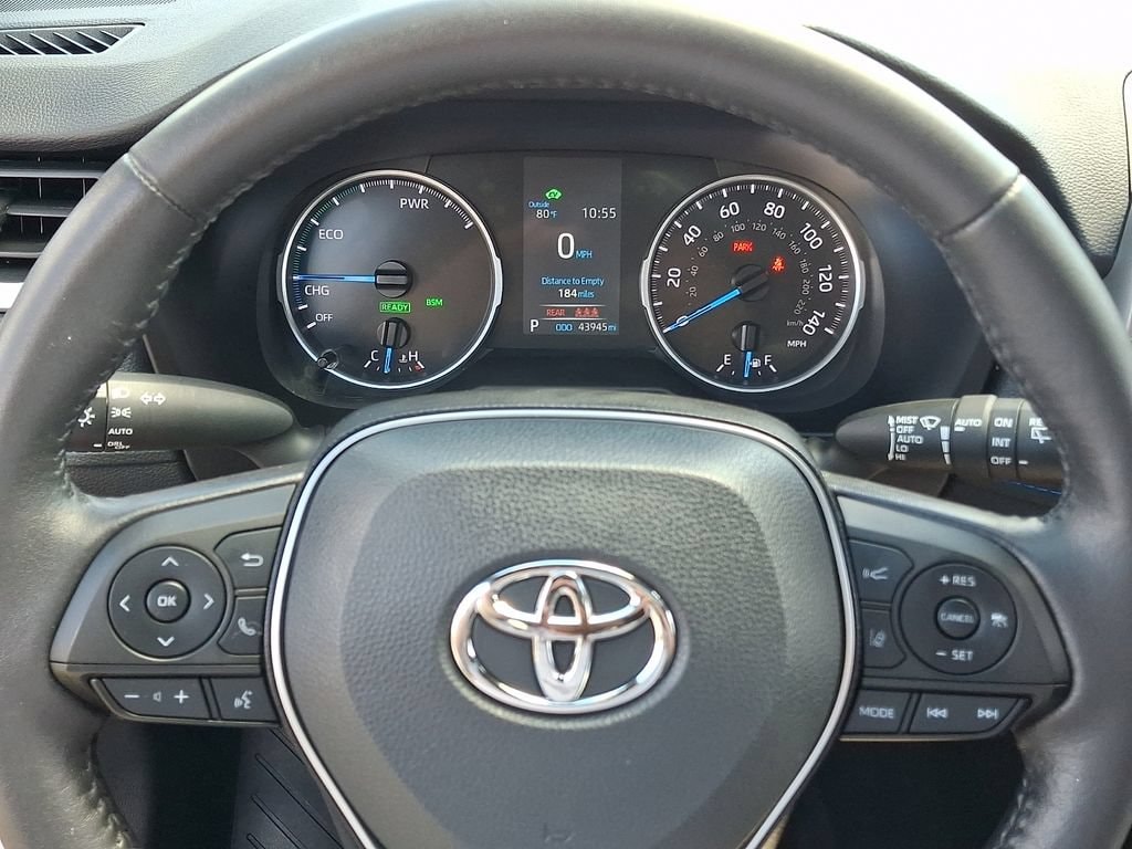 2022 Toyota RAV4 SE - Photo 19