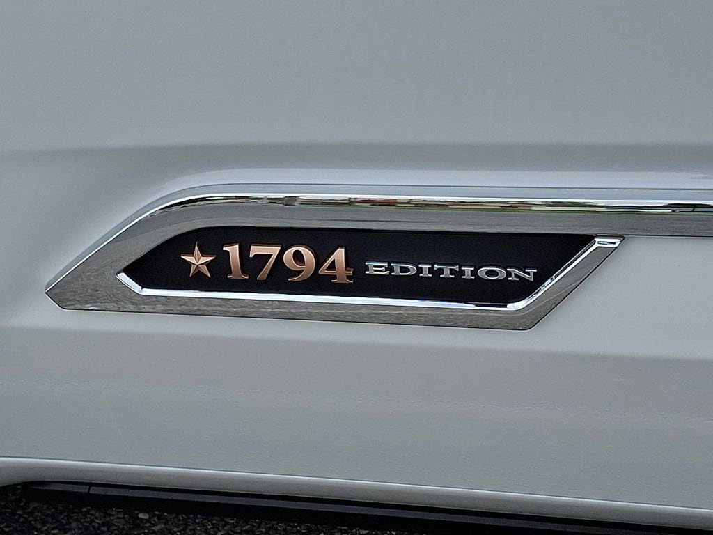 2026 Toyota Tundra 1794 Edition - Photo 18