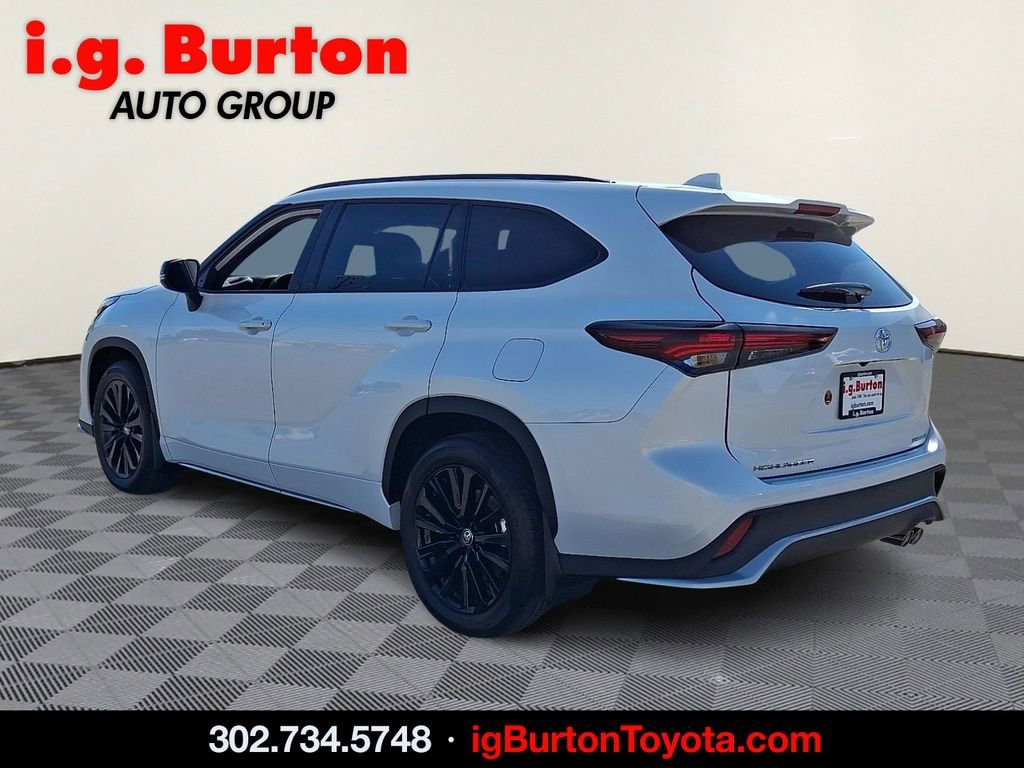 New 2026 Toyota Highlander XSE SUV