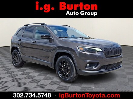 2023 Jeep Cherokee Altitude Lux SUV