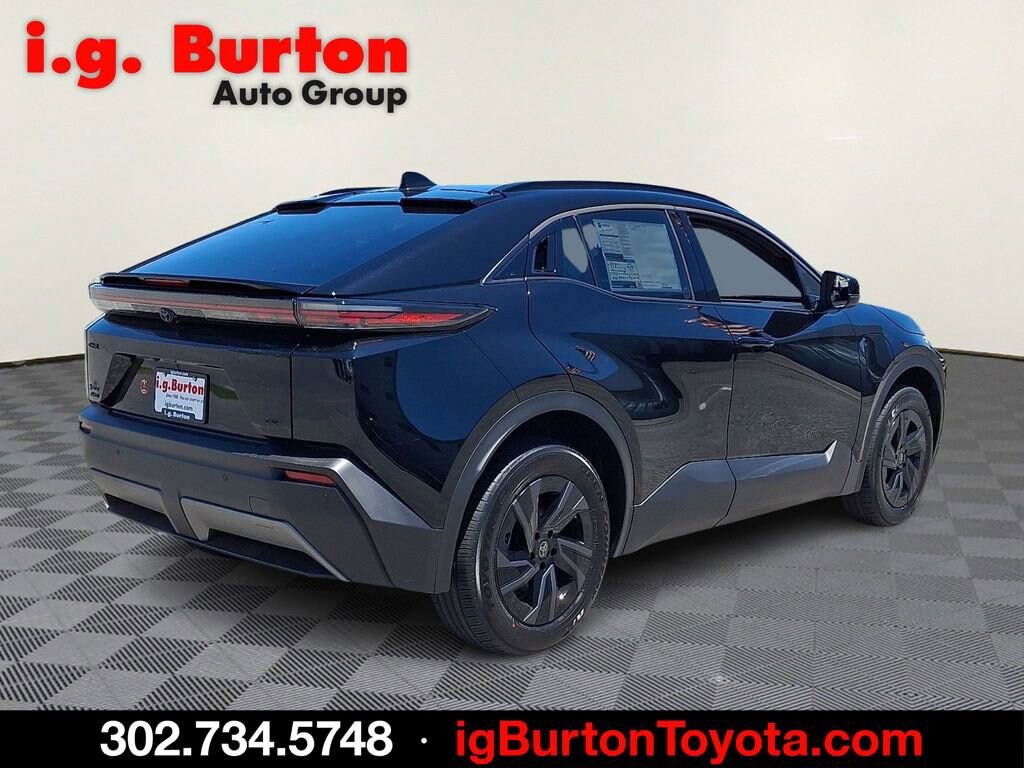 New 2026 Toyota C-HR SE SUV