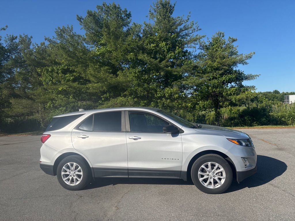 2021 Chevrolet Equinox AWD LS's photo