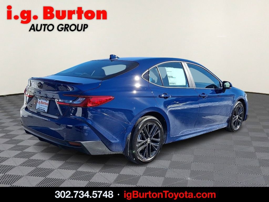 New 2026 Toyota Camry SE Sedan