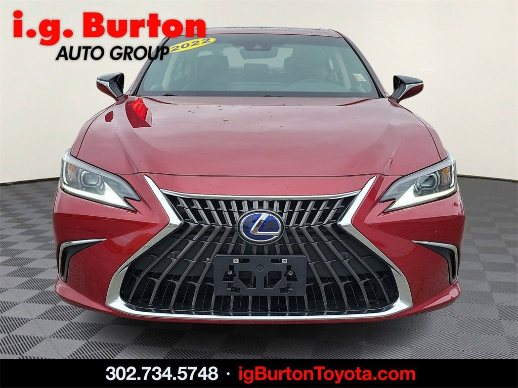 Used 2022 Lexus ES Hybrid 300h with VIN 58ADA1C13NU016044 for sale in Dover, DE