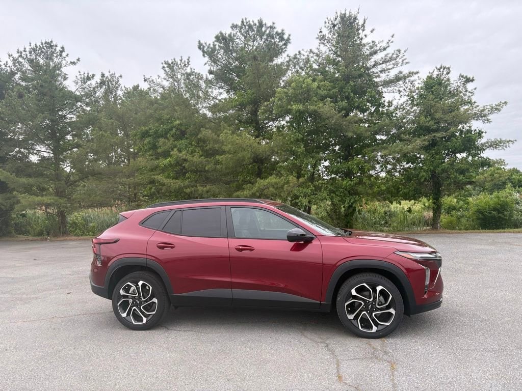 2024 Chevrolet Trax 2RS's photo