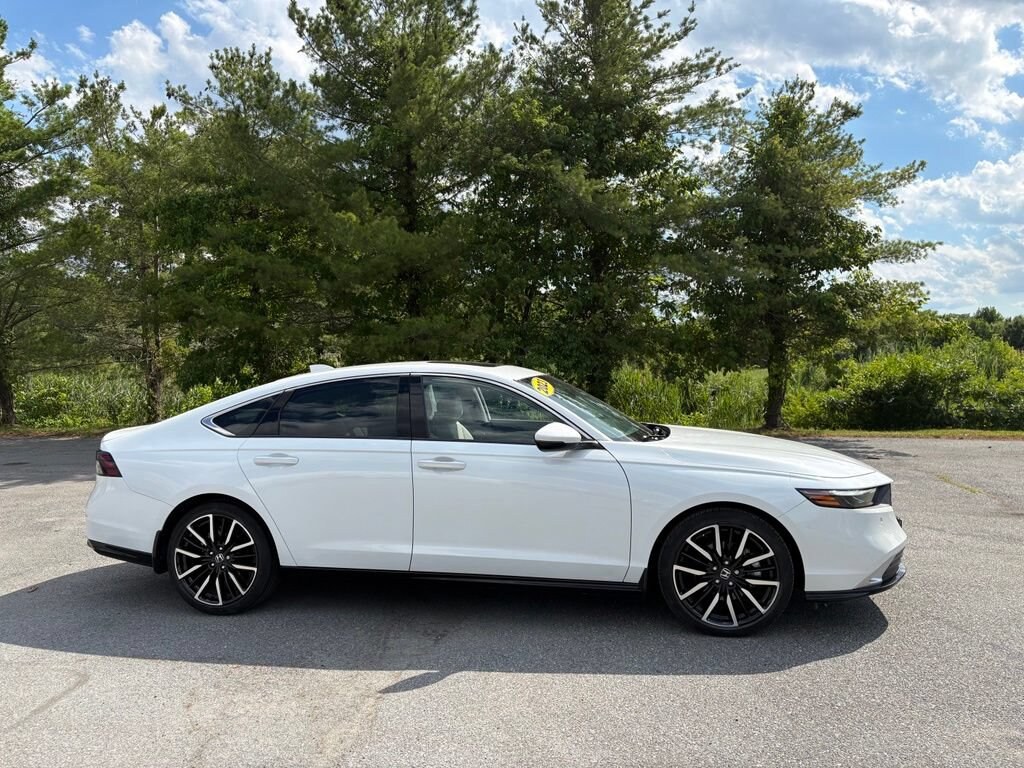 Used 2023 Honda Accord Hybrid Touring Sedan