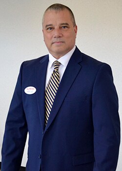 Staff member Ubaldo Lugo from ID_50044298debe