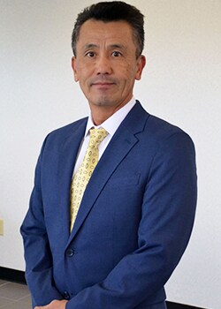 Staff member Steve Chi from ID_50044298debe