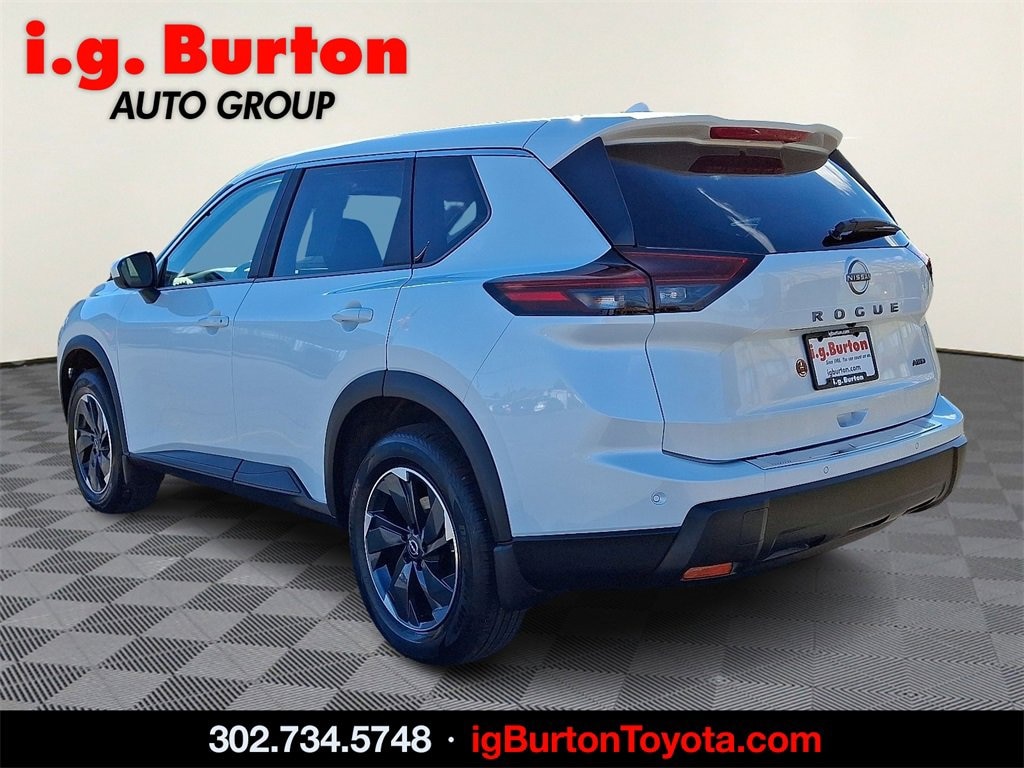 Used 2025 Nissan Rogue SV SUV